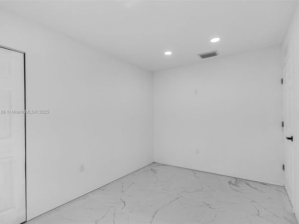 770 SE 5th Pl, Hialeah FL 33010