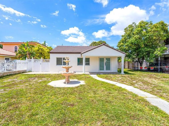 770 SE 5th Pl, Hialeah FL 33010