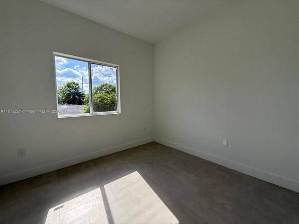 2788 NW 9th Pl, Fort Lauderdale FL 33311