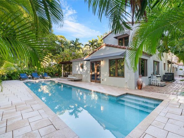 320 W 26th St, Miami Beach FL 33140