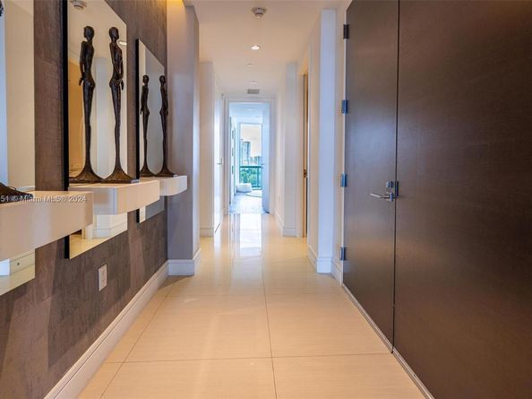 3250 NE 188th St 603, Aventura FL 33180