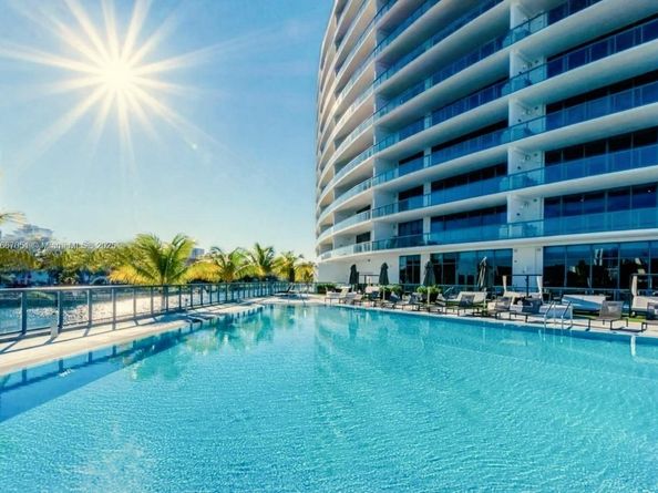 3250 NE 188th St 603, Aventura FL 33180