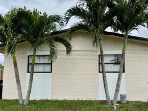 11950 SW 199th St, Miami FL 33177