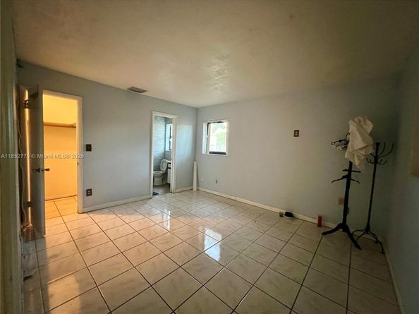11950 SW 199th St, Miami FL 33177