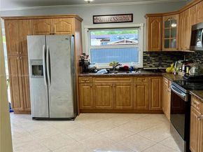 11950 SW 199th St, Miami FL 33177