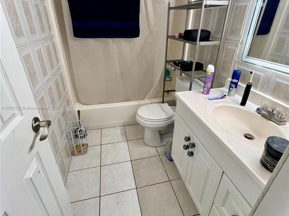 11950 SW 199th St, Miami FL 33177