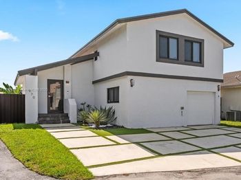 970 NW 106th Ave Cir