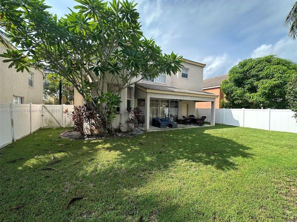 2470 Westmont Ln, Royal Palm Beach FL 33411