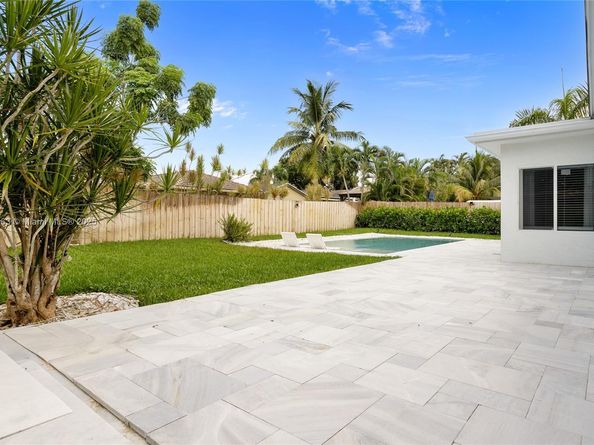 20847 Sugarloaf Ln, Boca Raton FL 33428