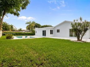 20847 Sugarloaf Ln, Boca Raton FL 33428