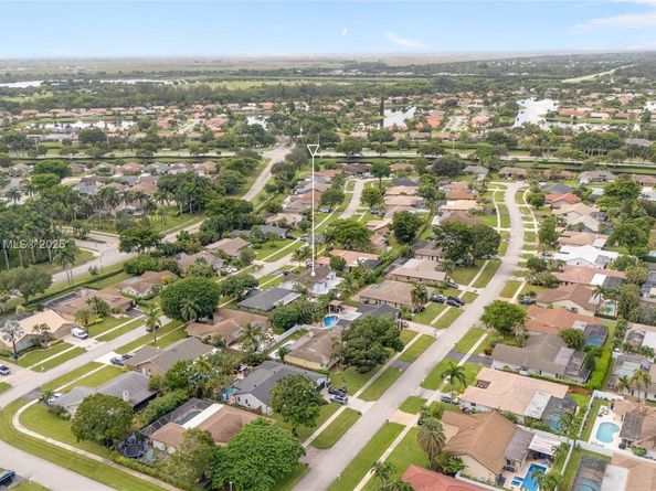 20847 Sugarloaf Ln, Boca Raton FL 33428