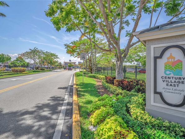 244 Durham F 244, Deerfield Beach FL 33442