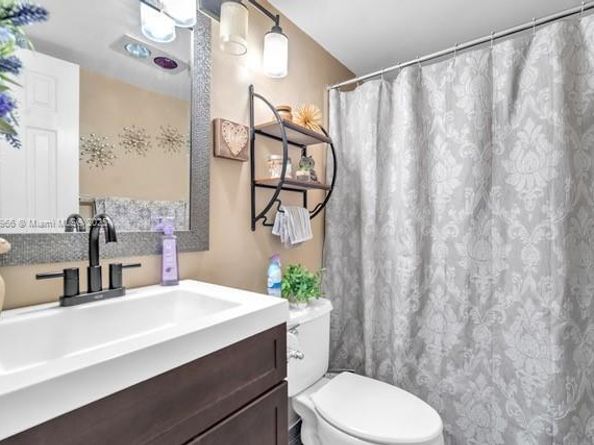 244 Durham F 244, Deerfield Beach FL 33442