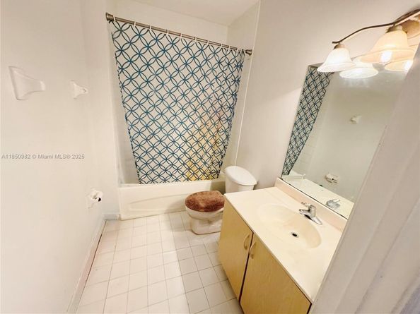 1169 Golden Lakes Blvd 1123, West Palm Beach FL 33411