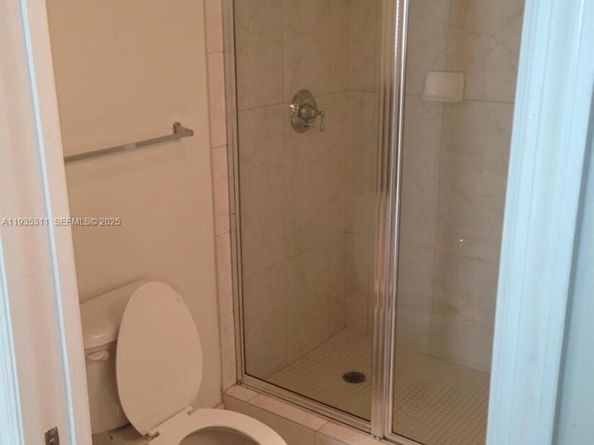 6851 SW 44th St 308, Miami FL 33155