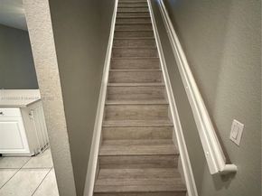 2800 NW 180th St, Miami Gardens FL 33056