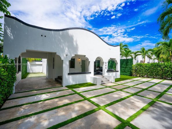 545 NW 47th St, Miami FL 33127