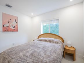 545 NW 47th St, Miami FL 33127