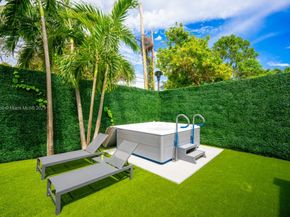 545 NW 47th St, Miami FL 33127