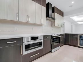 3000 SW 20th St, Miami FL 33145