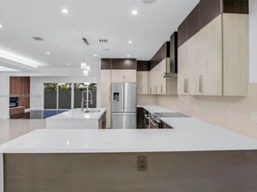3000 SW 20th St, Miami FL 33145