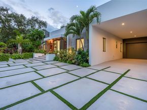 3000 SW 20th St, Miami FL 33145