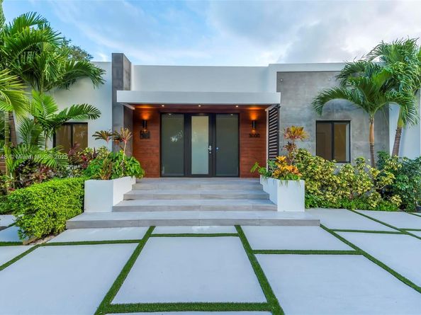 3000 SW 20th St, Miami FL 33145