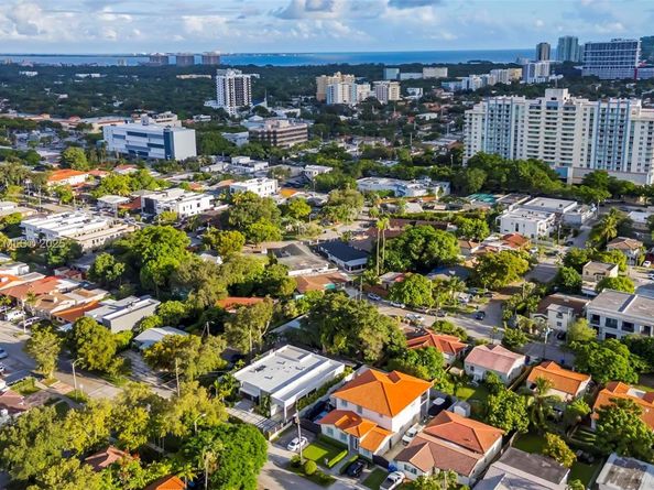 3000 SW 20th St, Miami FL 33145