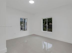 3000 SW 20th St, Miami FL 33145