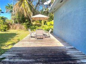 5975 SW 60th St, South Miami FL 33143