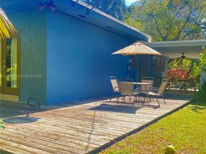 5975 SW 60th St, South Miami FL 33143