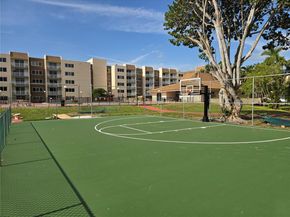 6940 Miami Gardens Dr 1319, Hialeah FL 33015