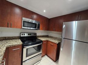 6940 Miami Gardens Dr 1319, Hialeah FL 33015