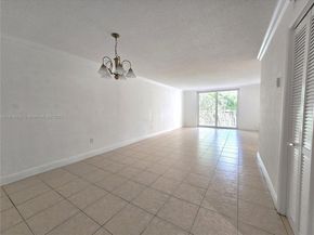 6940 Miami Gardens Dr 1319, Hialeah FL 33015