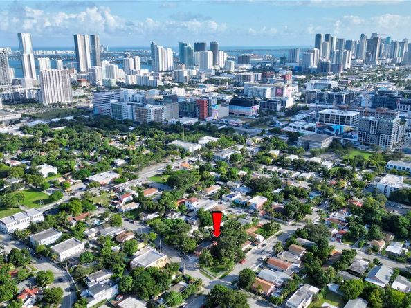280 NW 33rd St, Miami FL 33127