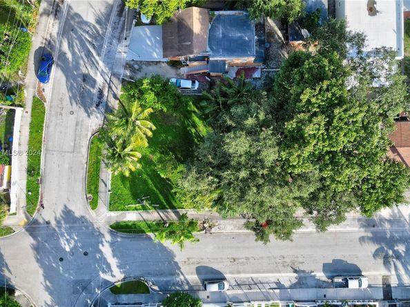 280 NW 33rd St, Miami FL 33127