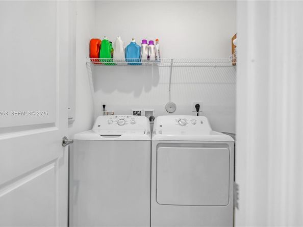 4242 Rosa Dr, Deerfield Beach FL 33064