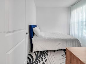 4242 Rosa Dr, Deerfield Beach FL 33064