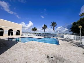 1143 NW 123rd Ct 607, Miami FL 33182