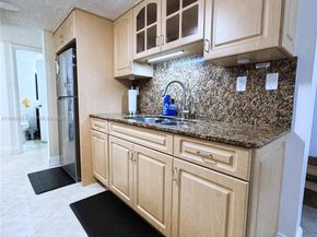 1143 NW 123rd Ct 607, Miami FL 33182