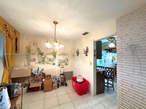 2431 Sabal Palm Dr, Miramar FL 33023