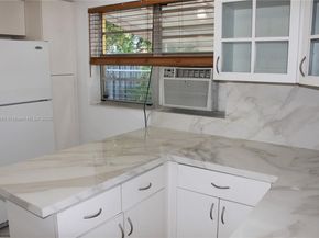 971 E 18th St, Hialeah FL 33013
