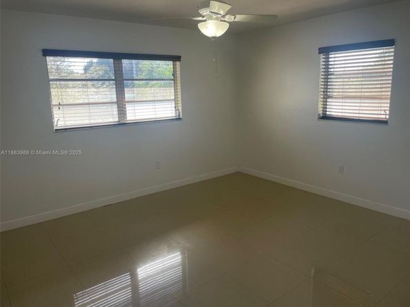 971 E 18th St, Hialeah FL 33013