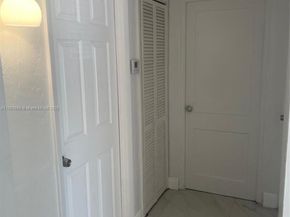 971 E 18th St, Hialeah FL 33013