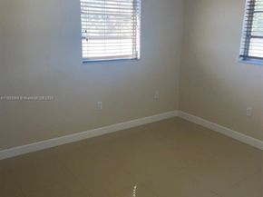 971 E 18th St, Hialeah FL 33013