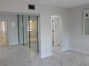 971 E 18th St, Hialeah FL 33013