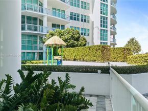 3131 NE 188th St 21010, Aventura FL 33180