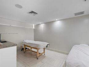 92 SW 3rd St 4109, Miami FL 33130