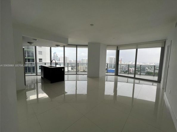 488 NE 18th St 3000, Miami FL 33132