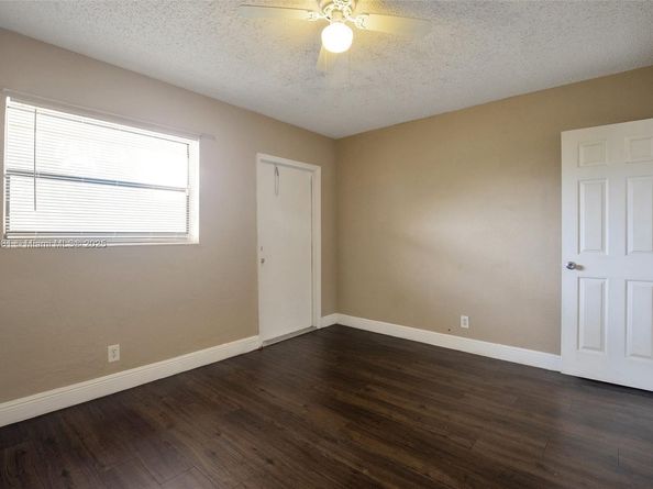 4061 N Dixie Hwy 29, Oakland Park FL 33334